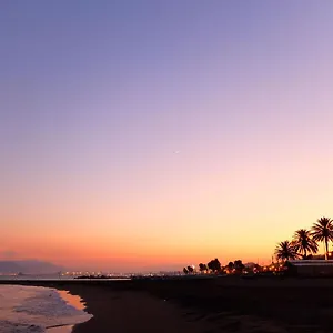 https://apartamento-el-palo-beach.1costadelsol.com